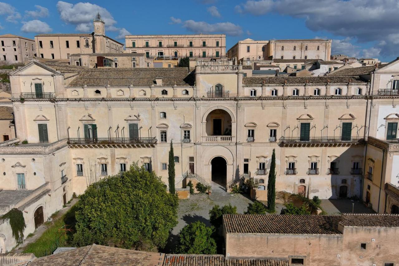 Отель Palazzo Trigona Dependance Ното Экстерьер фото